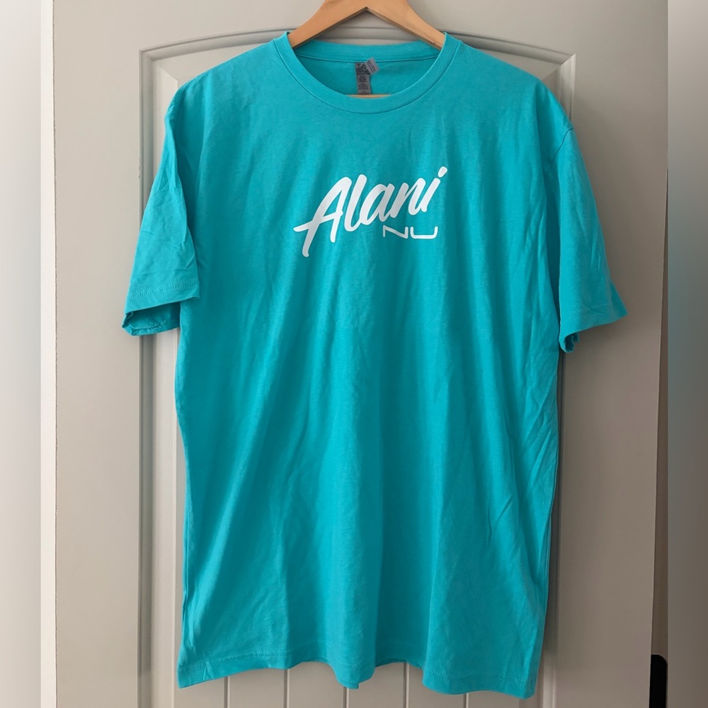 Alani Nu Logo 100% Cotton Graphic T-Shirt Teal Blue Size XL Activewear - Picture 2 of 9